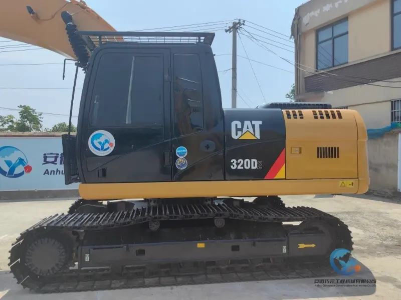 CAT320