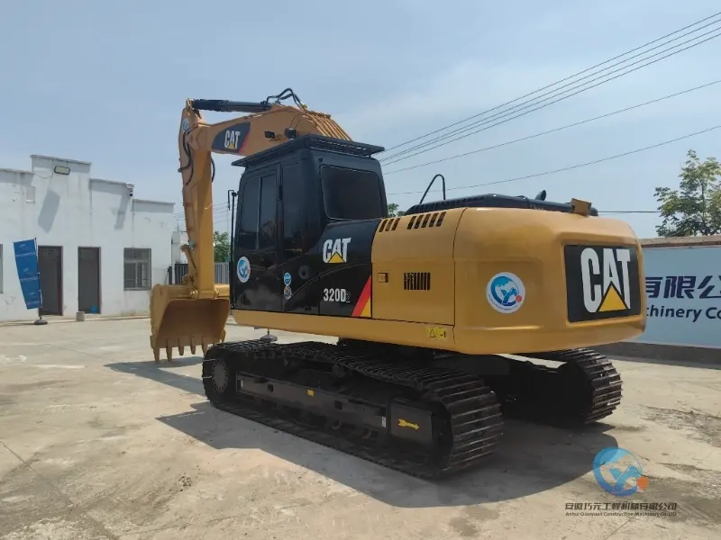 CAT320