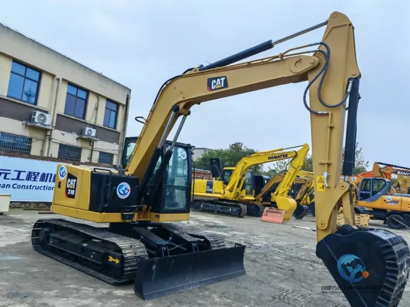 Used Excavator Caterpillar 310D 3