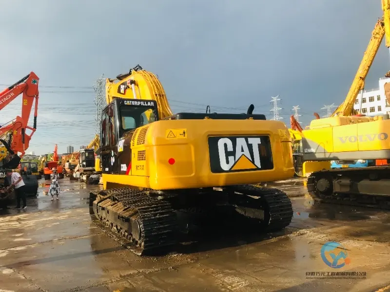 Used Excavator Caterpillar 330D2 9