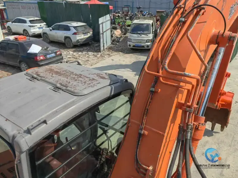 Used Excavator Hitachi ZX135 17