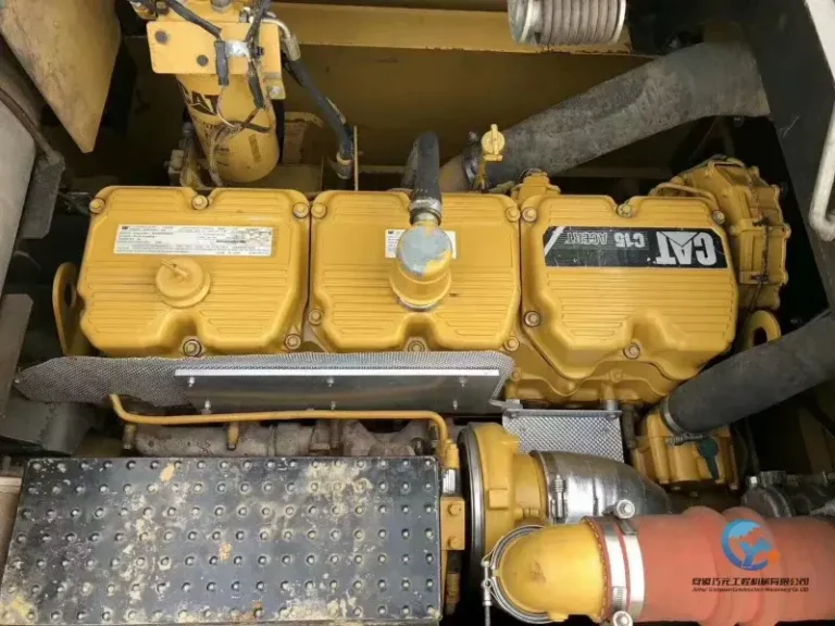 Used-Excavator-Caterpillar-374D1_W_800px