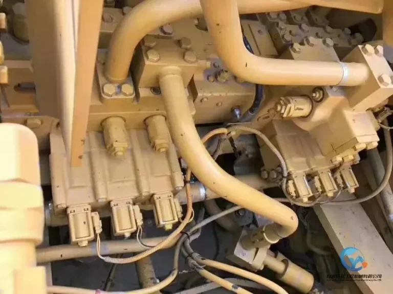 Used-Excavator-Caterpillar-374D3_W_800px