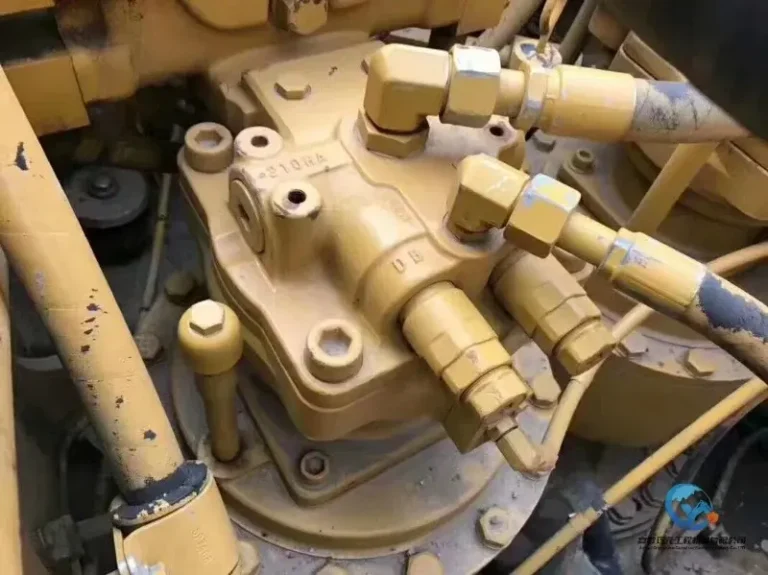 Used-Excavator-Caterpillar-374D4_W_800px